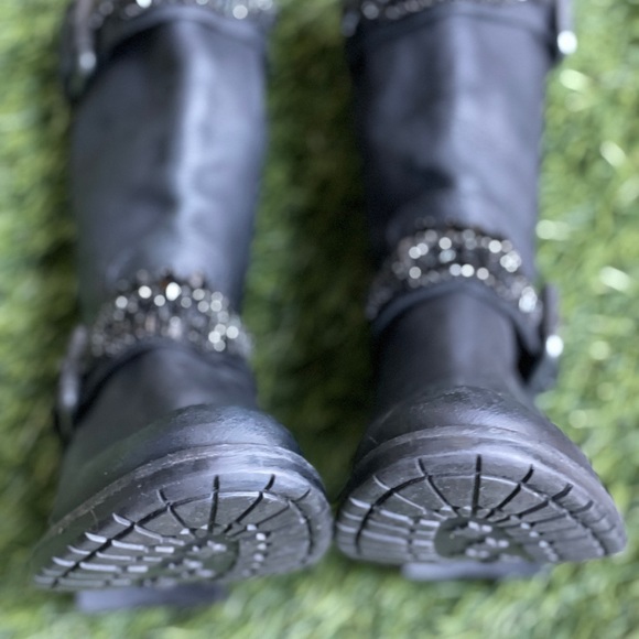 Vera Wang Lavendar jeweled moto boots 5.5M  (35.5 EU) - Picture 10 of 13